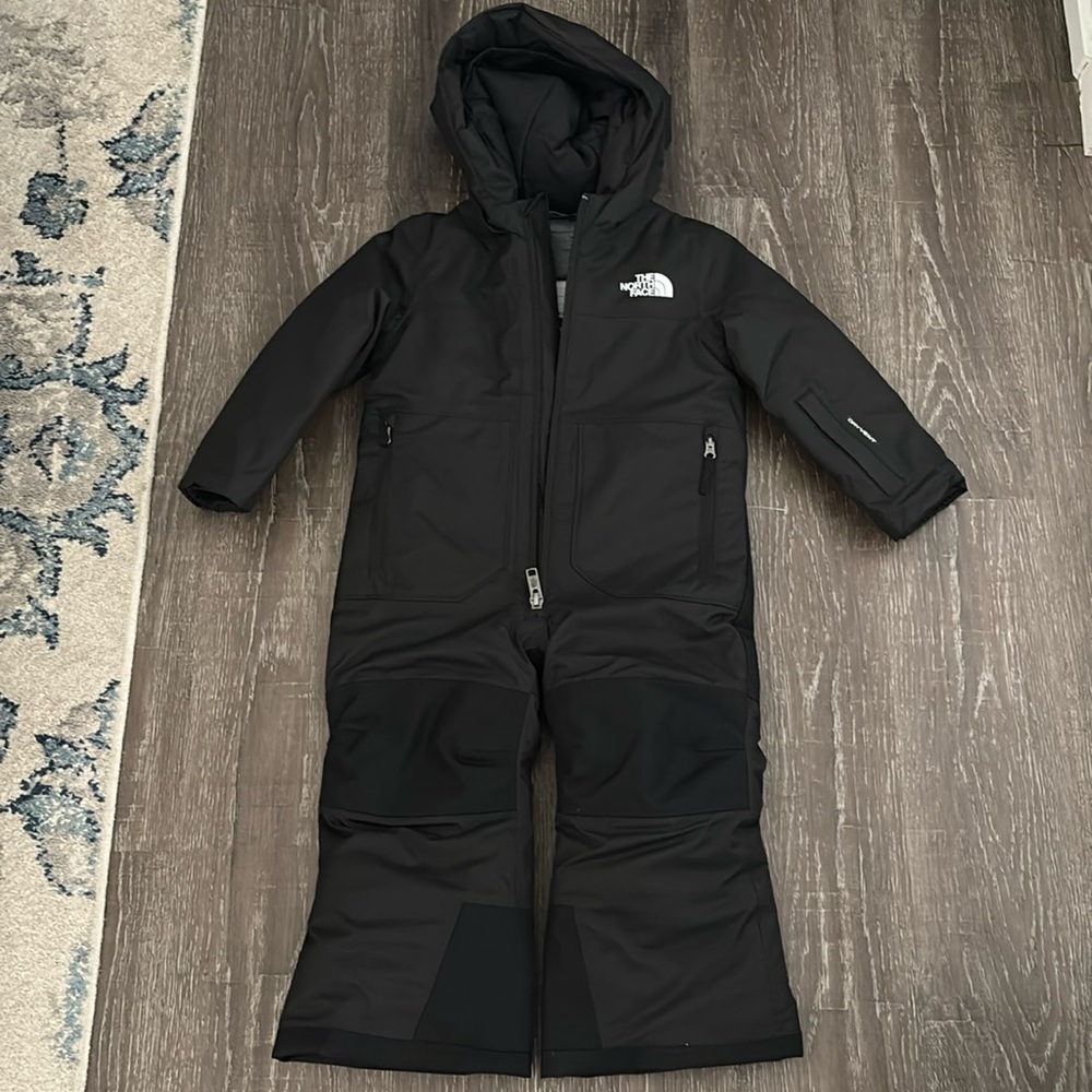 NWOT The North Face Kid's Freedom Snow Suit, Black, 2T